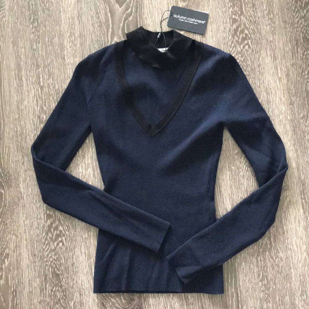 NWT autumn cashmere mock collar V-neck sweater